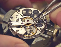 劃痕手表維修