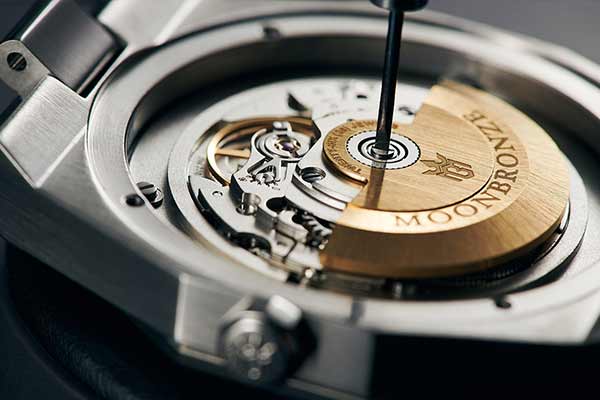 愛彼名表故障維修電話查詢-皇家橡樹：摩登新態(tài)度